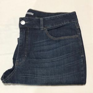 Riders by Lee mid rise straight leg dark wash jean